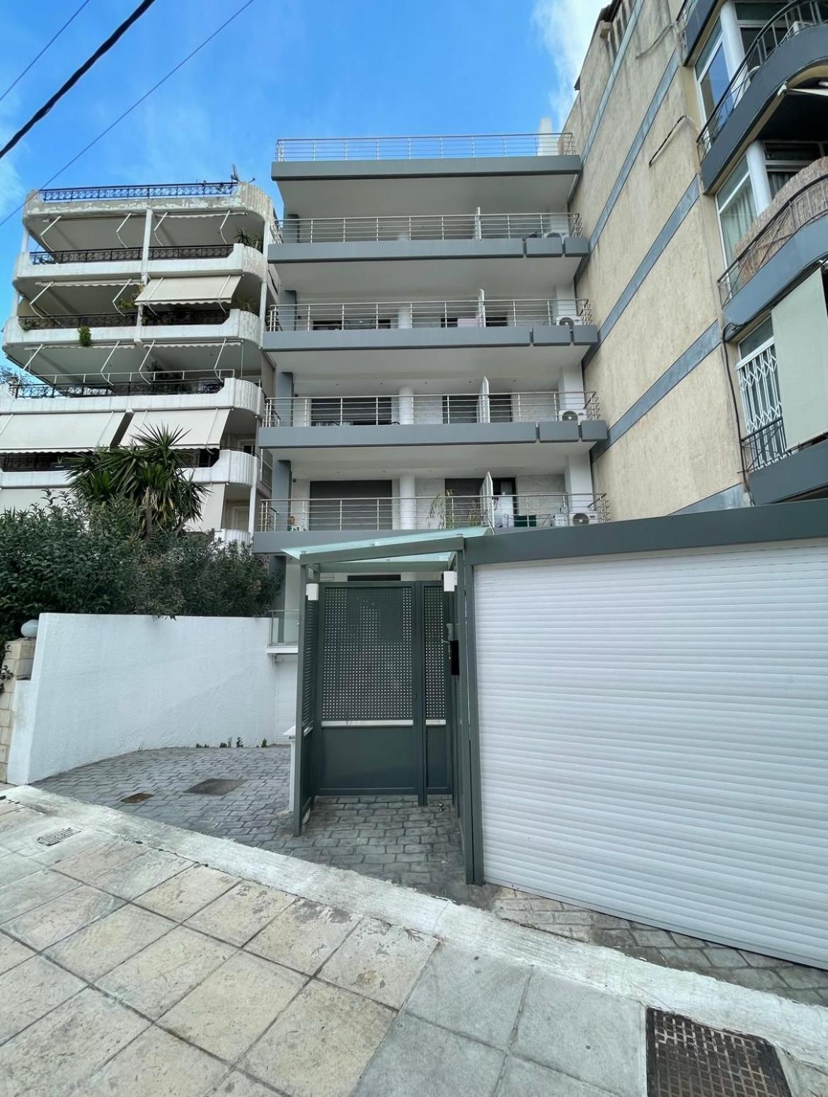 Stylish Spacious In Palaio Faliro Appartement Athènes
